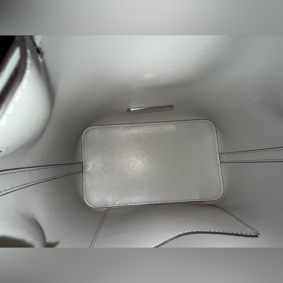 Michael Kors gray drawstring bucket bag with shoulder strap - Picture 10 of 12